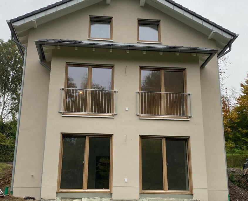 Freistehendes Haus 76