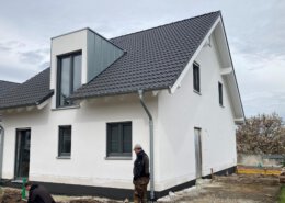 Freistehendes Haus 80
