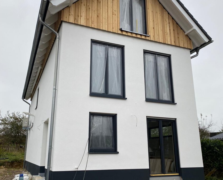 Freistehendes Haus 93