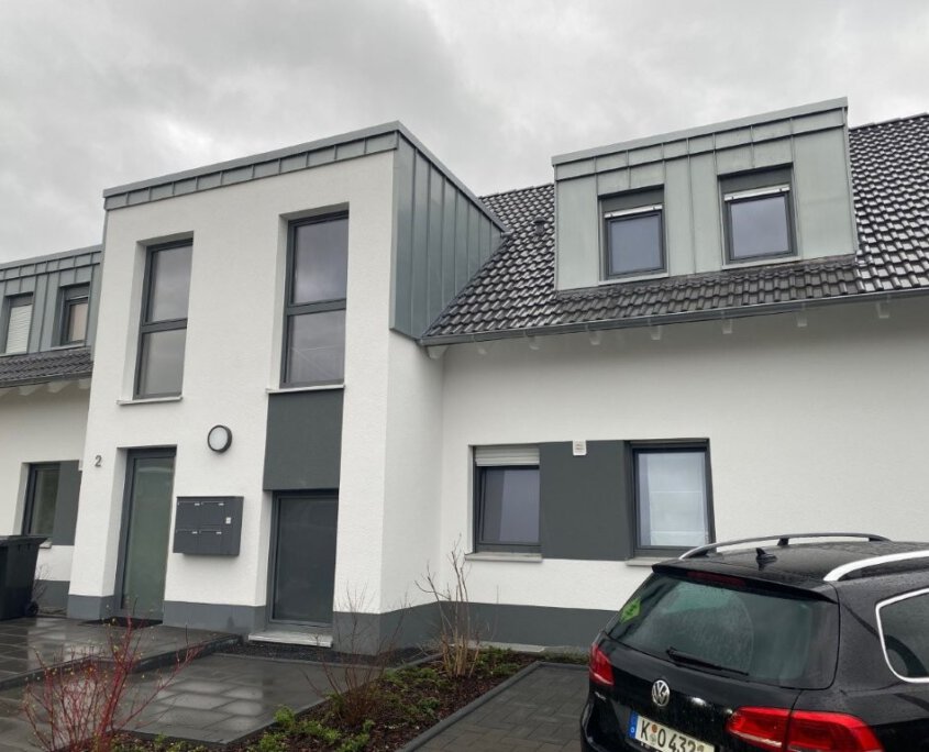Mehrfamilienhaus 10